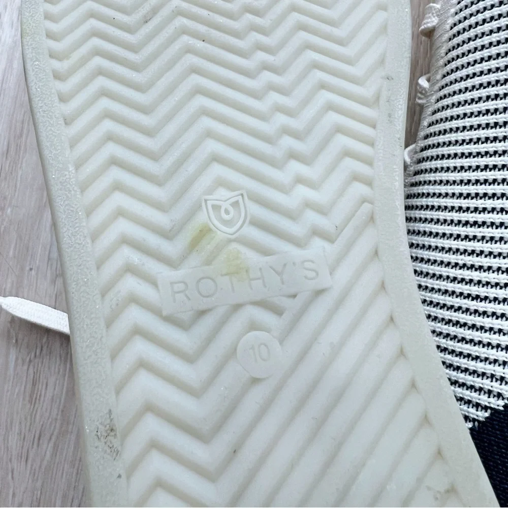 Rothy’s Lace Up Sneaker - Picture 6 of 6